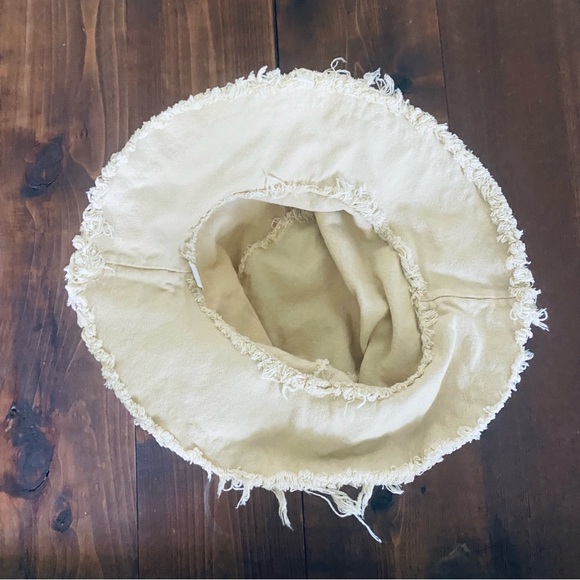 Yellow/cream frayed bucket hat - Picture 4 of 6